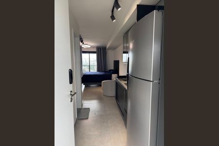 Cozinha de apartamento para alugar com 1 quarto, 32m² em Vila Cordeiro, São Paulo