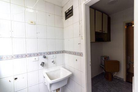Apartamento para alugar com 65m², 2 quartos e 1 vagaÁrea de Serviço