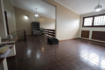 Casa à venda com 340m², 4 quartos e 4 vagasSala Superior