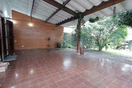 Casa à venda com 340m², 4 quartos e 4 vagasVaranda