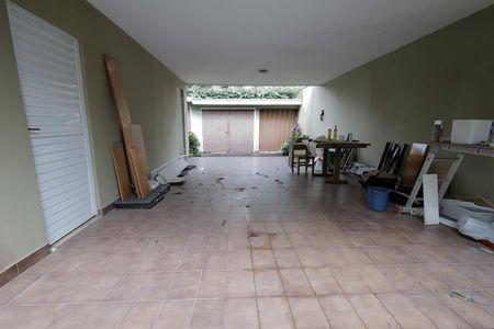 Casa à venda com 340m², 4 quartos e 4 vagasGaragem