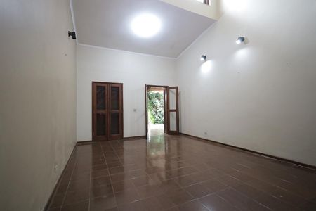 Casa à venda com 340m², 4 quartos e 4 vagasSala