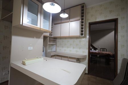 Casa à venda com 340m², 4 quartos e 4 vagasCozinha