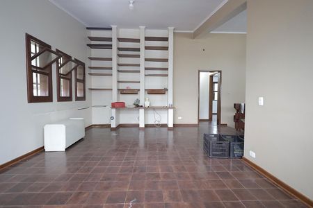 Casa à venda com 340m², 4 quartos e 4 vagasSala Superior