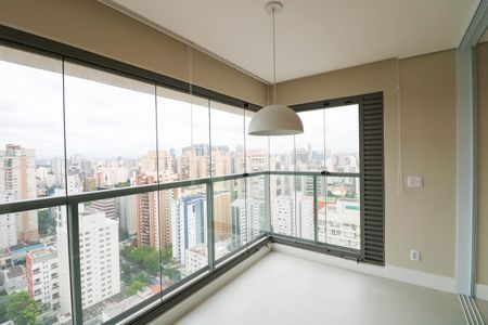 Varanda de apartamento para alugar com 2 quartos, 77m² em Santo Amaro, São Paulo