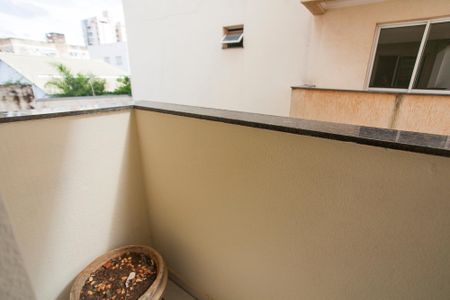 Varanda de apartamento para alugar com 2 quartos, 78m² em Santa Mônica, Uberlândia