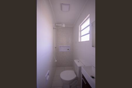 Banheiro  de casa para alugar com 1 quarto, 20m² em São João Climaco, São Paulo
