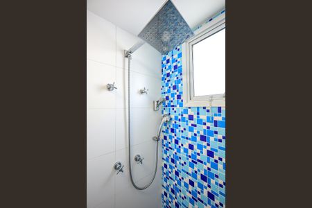 Apartamento à venda com 142m², 3 quartos e 2 vagasChuveiro da Suíte 1Vista da Suíte 1