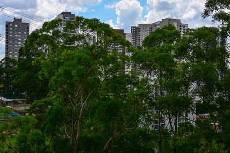 Apartamento à venda com 142m², 3 quartos e 2 vagasVista da Suíte 2