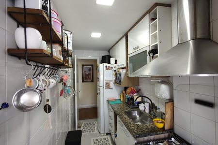 Apartamento à venda com 158m², 3 quartos e 2 vagas Apartamento à venda com 158m², 3 quartos e 2 vagasCozinha