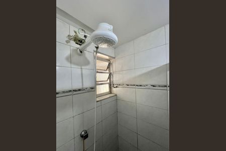 Banheiro de apartamento à venda com 2 quartos, 60m² em Swift, Campinas