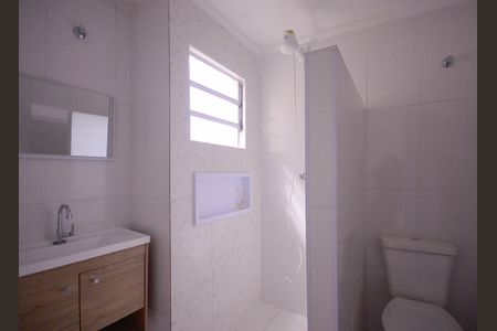 Banheiro  de casa para alugar com 1 quarto, 20m² em São João Climaco, São Paulo