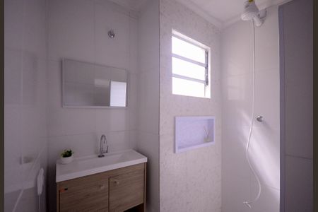 Banheiro  de casa para alugar com 1 quarto, 20m² em São João Climaco, São Paulo