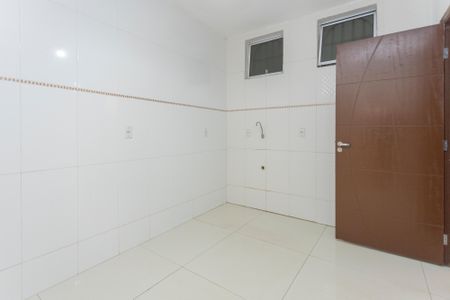 Quarto/Sala de casa para alugar com 2 quartos, 40m² em Jardim Malia Ii, São Paulo