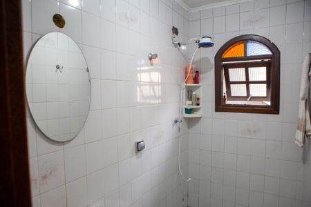 Casa à venda com 128m², 3 quartos e 2 vagas Casa à venda com 128m², 3 quartos e 2 vagasBanheiro Suíte