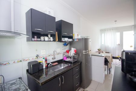 Casa à venda com 90m², 2 quartos e 1 vaga Casa à venda com 90m², 2 quartos e 1 vagaCozinha e Área de Serviço