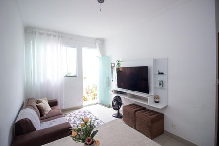 Sala de casa à venda com 2 quartos, 90m² em Parque Xangri-lá, Contagem