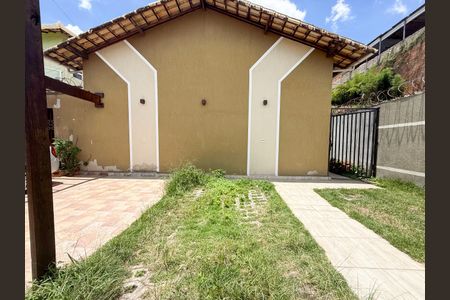 Casa à venda com 90m², 2 quartos e 1 vaga Casa à venda com 90m², 2 quartos e 1 vagaGaragem