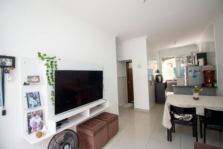 Sala de casa à venda com 2 quartos, 90m² em Parque Xangri-lá, Contagem