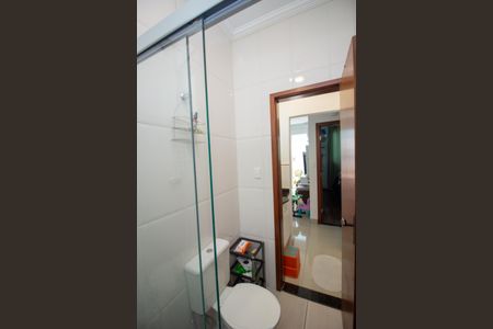 Casa à venda com 90m², 2 quartos e 1 vaga Casa à venda com 90m², 2 quartos e 1 vagaBanheiro Social