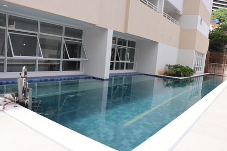 Studio à venda com 24m², 1 quarto e sem vagaPiscina