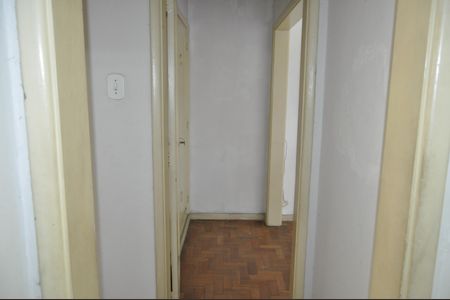Corredor de apartamento à venda com 2 quartos, 67m² em Pilares, Rio de Janeiro