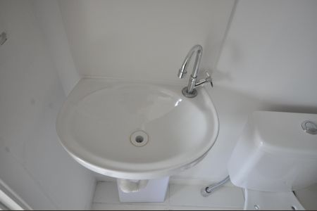 Banheiro de kitnet/studio à venda com 1 quarto, 16m² em Vila Nilo, São Paulo