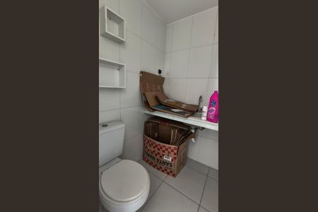 Apartamento à venda com 180m², 4 quartos e 3 vagas Apartamento à venda com 180m², 4 quartos e 3 vagasLavabo 2