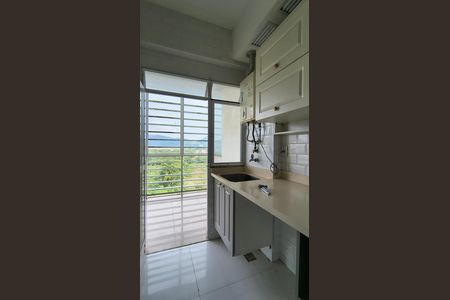 Apartamento à venda com 180m², 4 quartos e 3 vagas Apartamento à venda com 180m², 4 quartos e 3 vagasCozinha e Área de Serviço