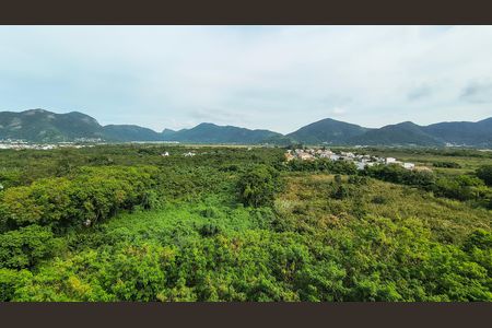 Apartamento à venda com 180m², 4 quartos e 3 vagas Apartamento à venda com 180m², 4 quartos e 3 vagasVaranda