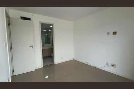 Apartamento à venda com 180m², 4 quartos e 3 vagas Apartamento à venda com 180m², 4 quartos e 3 vagasSuíte 1