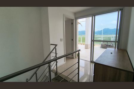 Apartamento à venda com 180m², 4 quartos e 3 vagas Apartamento à venda com 180m², 4 quartos e 3 vagasHall da Cobertura
