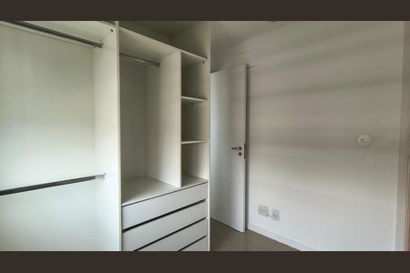 Apartamento à venda com 180m², 4 quartos e 3 vagas Apartamento à venda com 180m², 4 quartos e 3 vagasSuíte 2