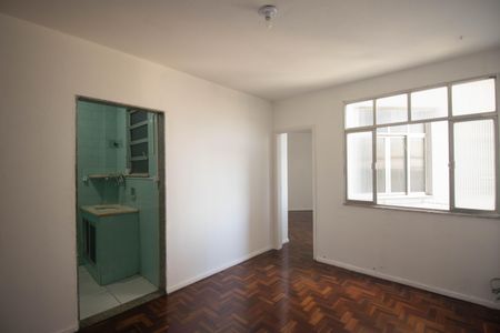 Sala de apartamento para alugar com 1 quarto, 38m² em Alcantara, São Gonçalo