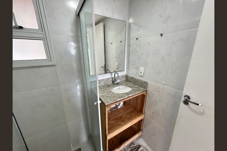 Apartamento para alugar com 45m², 2 quartos e 2 vagasBanheiro