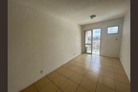 Sala de apartamento para alugar com 2 quartos, 45m² em Cascadura, Rio de Janeiro