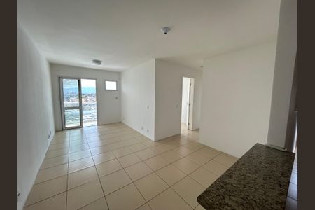 Sala de apartamento para alugar com 2 quartos, 45m² em Cascadura, Rio de Janeiro