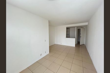 Apartamento para alugar com 45m², 2 quartos e 2 vagasSala