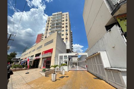 Apartamento para alugar com 45m², 2 quartos e 2 vagasFachada e portaria