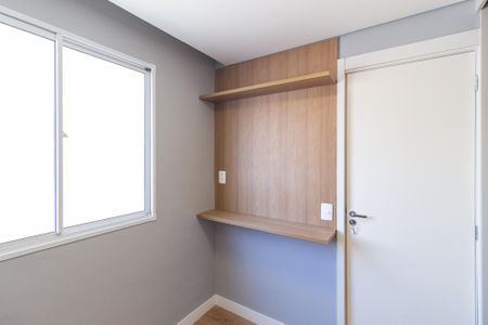 Quarto 1 de apartamento para alugar com 2 quartos, 36m² em Chacara Santa Lucia dos Ypes, Carapicuíba