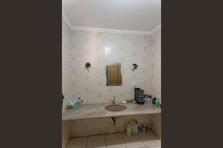 Casa à venda com 195m², 4 quartos e 3 vagasBanheiro da Suíte 2