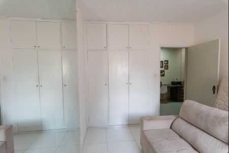 Casa à venda com 195m², 4 quartos e 3 vagasQuarto 2