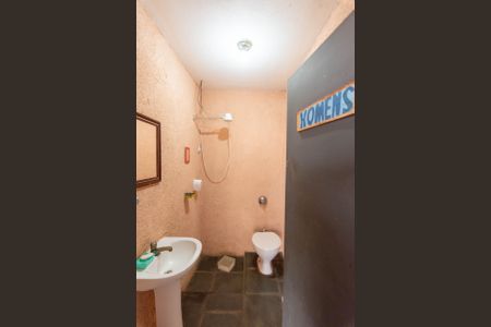 Casa à venda com 195m², 4 quartos e 3 vagasBanheiro de serviço