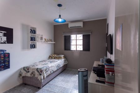 Casa à venda com 195m², 4 quartos e 3 vagasQuarto 1