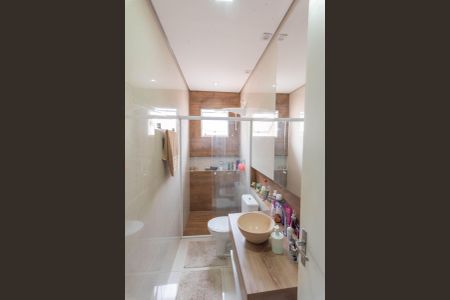 Casa à venda com 195m², 4 quartos e 3 vagasBanheiro da Suíte 1