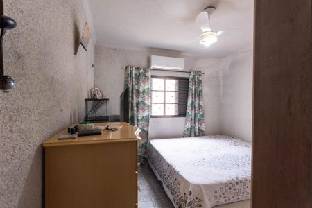 Casa à venda com 195m², 4 quartos e 3 vagasSuíte 2