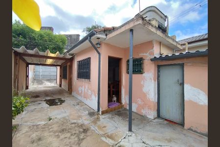 Casa para alugar com 50m², 1 quarto e 3 vagas Casa para alugar com 50m², 1 quarto e 3 vagasQuintal