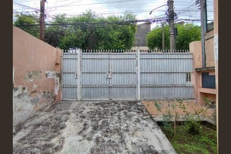 Casa para alugar com 50m², 1 quarto e 3 vagas Casa para alugar com 50m², 1 quarto e 3 vagasQuintal