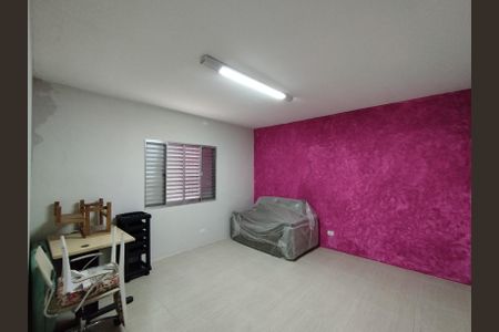 Casa para alugar com 50m², 1 quarto e 3 vagas Casa para alugar com 50m², 1 quarto e 3 vagasSala