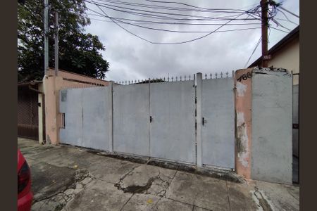 Fachada  de casa para alugar com 1 quarto, 50m² em Vila Água Funda, São Paulo